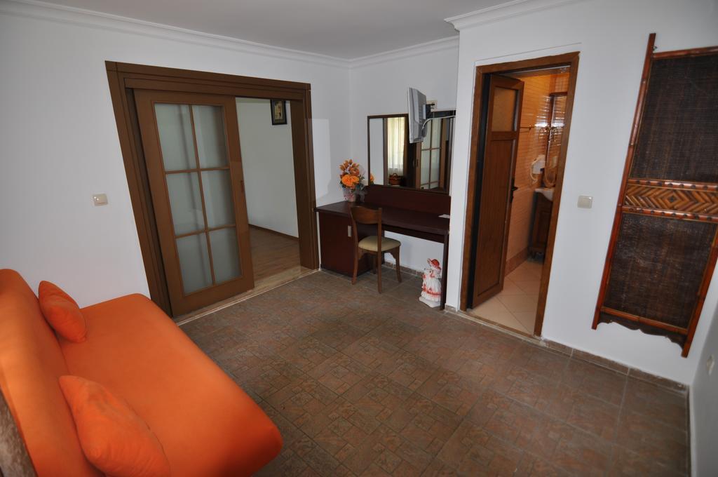 Longhouse Inn Hotel Dalyan Pokoj fotografie