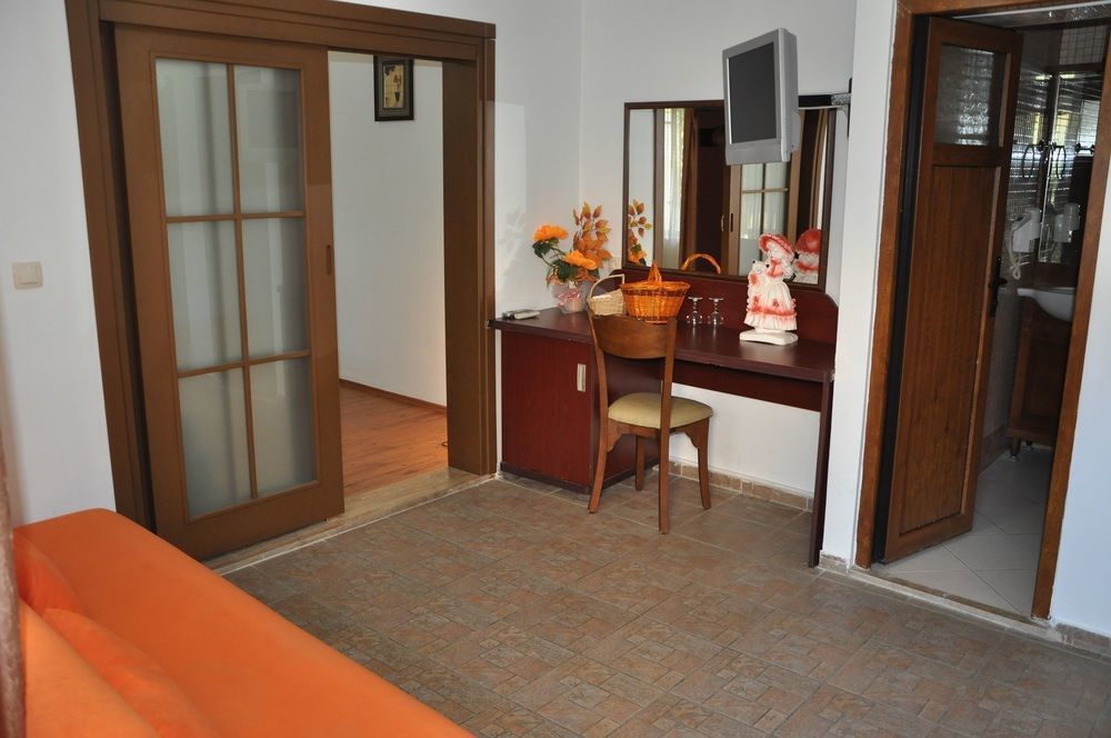 Longhouse Inn Hotel Dalyan Exteriér fotografie