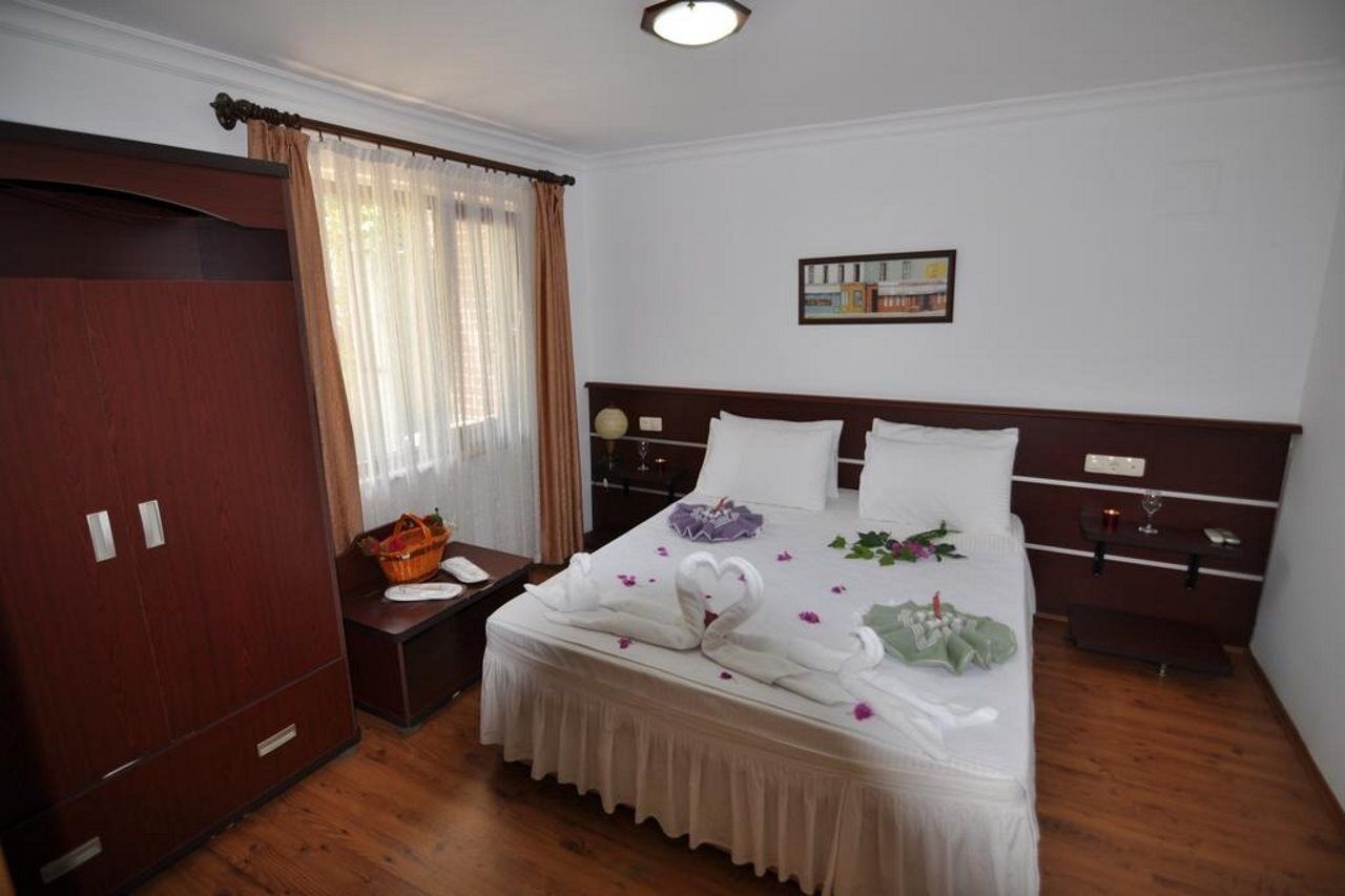 Longhouse Inn Hotel Dalyan Exteriér fotografie
